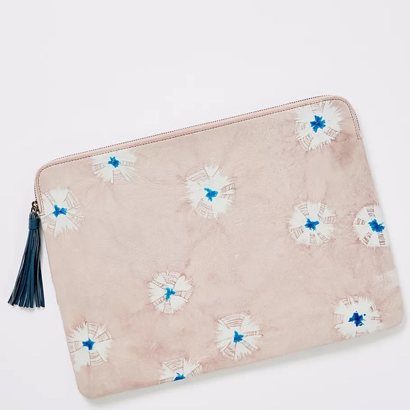 SOLD OUT!!!!🤯🤯ANTHROPOLOGY Shibori LARGE Leather Tech Pouch - Picture 5 of 7